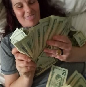 Meet your Posher, April